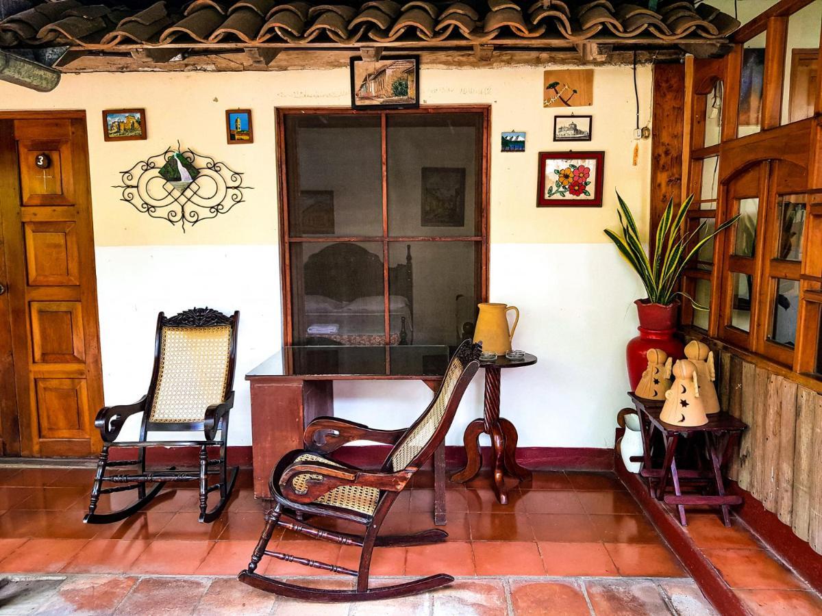 Casa De Los Berrios León Exteriér fotografie
