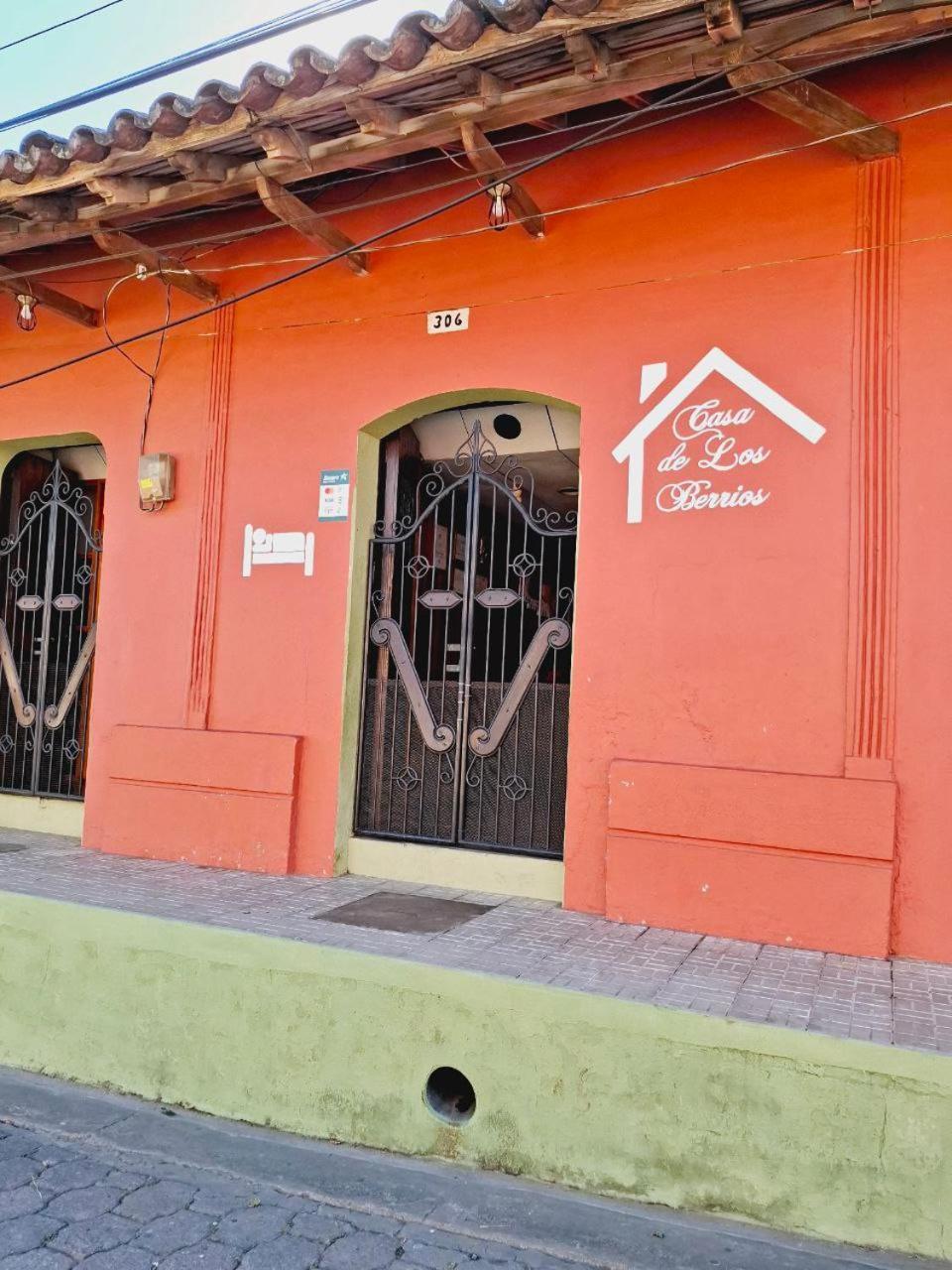 Casa De Los Berrios León Exteriér fotografie